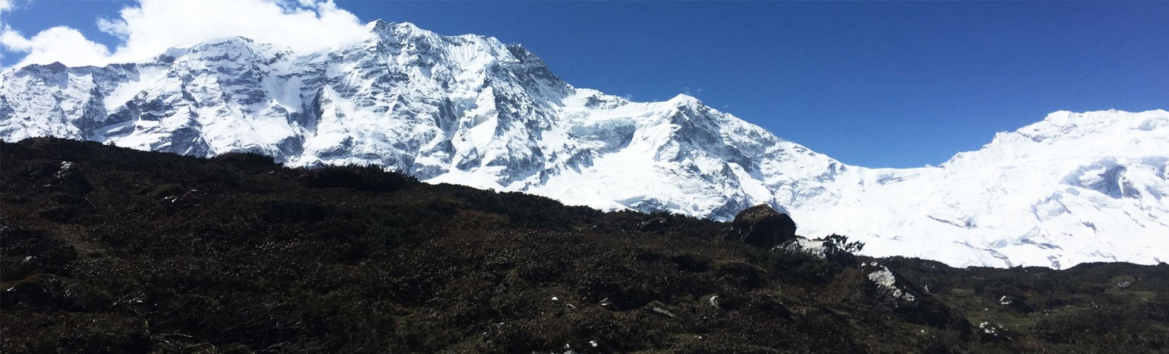 Mountain flight to Everest